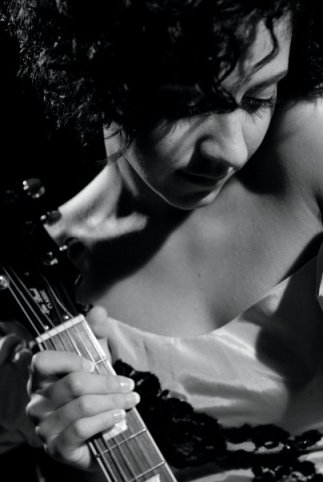 2793_1104280361338_5913879_n